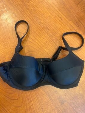 Aerie Lightly Lined Underwire Bikini Top Black 36C